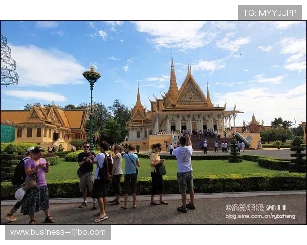 西布罗姆维奇俱乐部的辉煌历史与未来发展展望分析